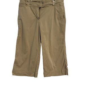 Khaki Capri pants, size 8.